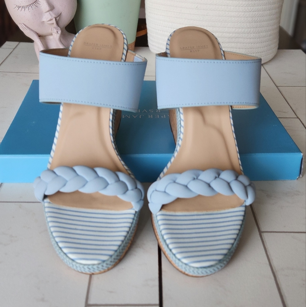 DRAPER JAMES Wedge Sandles Size 8 Light Blue